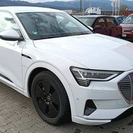 Audi -E-tron 50 Quattro