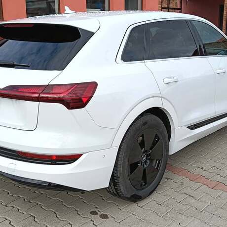 Audi -E-tron 50 Quattro