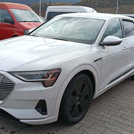 Audi -E-tron 50 Quattro